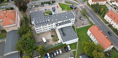 Na zewnątrz jeszcze spokój, w środku rewolucja. Nie jest lekko, ale trzymają...-83835