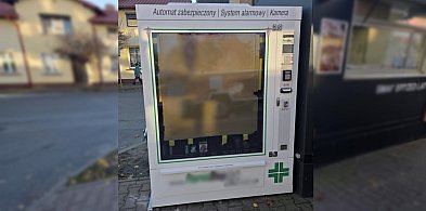 Rośnie "aleja automatów” w mieście. W centrum stanęło kolejne urządzenie-84752