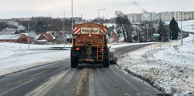 W nocy ma sypnąć sniegiem. Czy zima znów zaskoczy drogowców? Sprawdzamy-85011