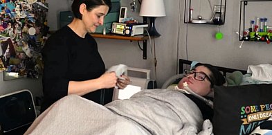 Każdy dzień, to walka o przetrwanie. Od 17 lat. Mama Julki nigdy się nie poddała-85476