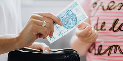 Jutro ostatnia w tym roku handlowa niedziela. Święta coraz mocniej uderzają...-85696