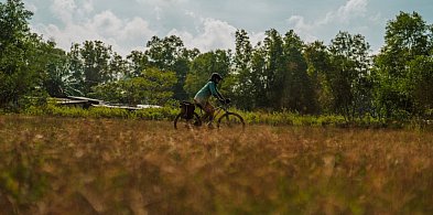 Rower crossowy a trekkingowy - różnice, które warto poznać przed zakupem-86098