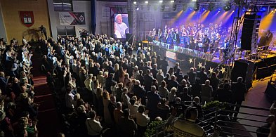 Znowu to zrobili! Jeszcze trochę i na ich koncerty trzeba będzie rezerwować...-86629