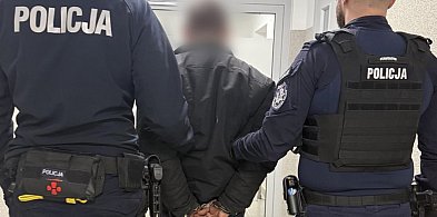 Myślał, że przejdzie niezauważony? Zwykły spacer zakończył się więzieniem