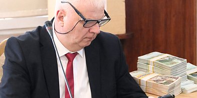 Szczegół wart 200 tys! Radny składa wniosek... Uważa, że parafia nie da rady