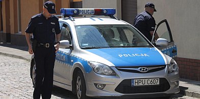 Nie uspokoił się nawet, gdy przyjechała policja.  I nie tylko on ma problemy