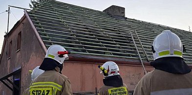 Tajemniczy pożar budynku z mieszkaniami i świetlicą. Sprawą zajmuje się policja