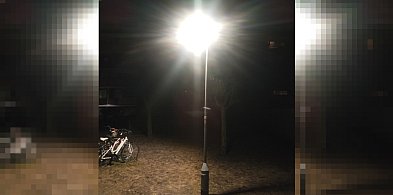 Nowe lampy, nowy problem. Niektórzy zaczęli narzekać, że teraz "biją po oczach"