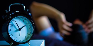 Zegar tyka. Tej nocy znów zmierzymy się z czasem i będziemy zastanawiać. Po co?