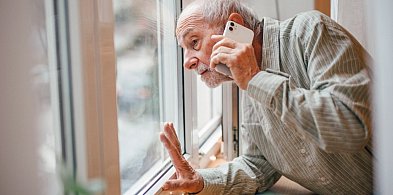 Kiedy zadzwoniła, było już za późno.  Jej 59-letni mąż dał się podejść jak dziecko