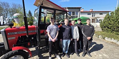 Młodzi ludzie zobaczyli coś więcej niż szkołę. Grabonóg pokazał swój klimat