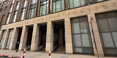 Postawili halę, a sprawa trafiła do sadu. Właśnie zapadł wyrok. Powiat się cieszy