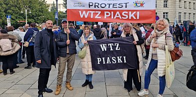 Pojechali do Warszawy protestować! Mają dość obietnic!-83373