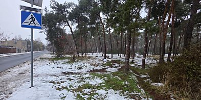 Formalnego zakazu nie ma, ale lepiej omijać to miejsce.-85239