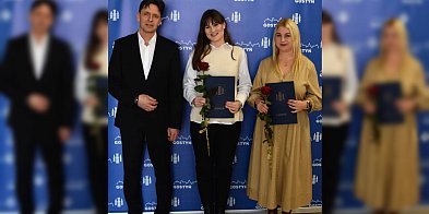 Złożyły dokumenty i mają to! Awanse nauczycielek z ...-85854