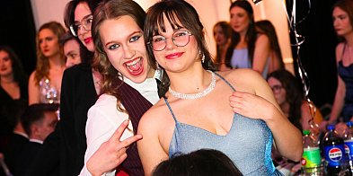 Jak bawić się, to na całego. Jak tańczyć, to tak...