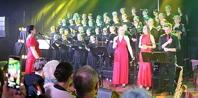 Świece, muzyka i ten klimat. Porwali publiczność już...