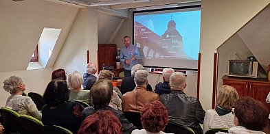 Ślady zapisane w drewnie. Prelekcja o najstarszych świątyniach