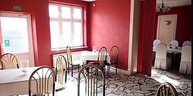 Była restauracja, ponownie wystawiona na sprzedaż. Komo