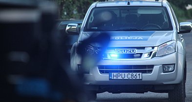 Jeden się zatrzymał, a drugi zrobił coś, co mrozi krew. Jest apel policji-86335