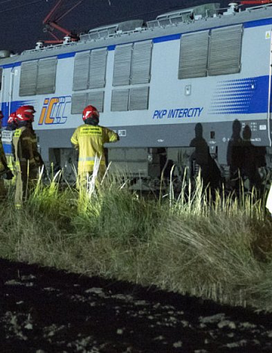 Tragiczna śmierć 40-letniej kobiety. Zginęła pod kołami pociągu-82828