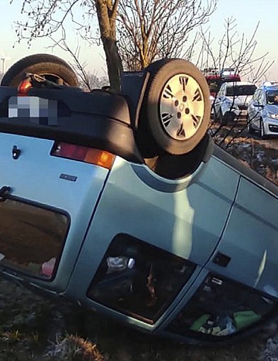 78-latek nie opanował auta. Wszystko wskazuje na to, że jechał za szybko-86920