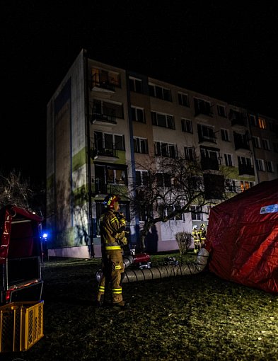 Jedna osoba w szpitalu, a ponad 20 ewakuowano. Ogień pojawił się w...