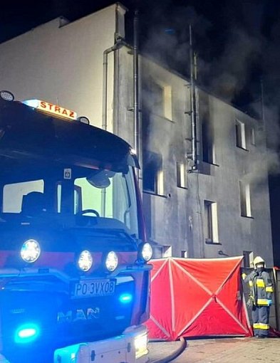 Tragiczny pożar kamienicy w Kościanie! Nie żyje 68-letni mężczyzna...