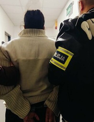 Miała wiele twarzy. Raz była lekarką, raz adwokatką. Cel był jeden