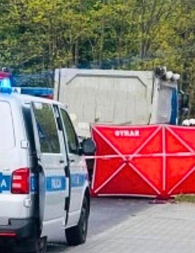 Tragedia pod Jarocinem. Nie żyje kobieta potrącona przez ciężarówkę