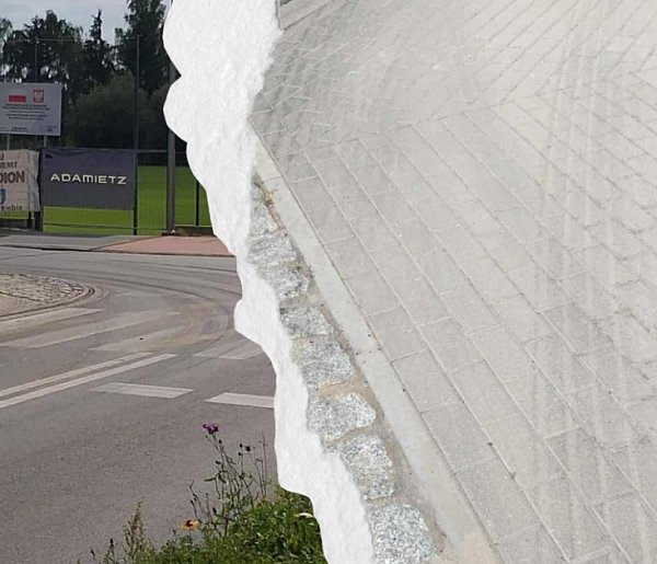 Skasowany znak, ślady kół na chodniku i nerwy na granicy. Nie ma się co dziwić...-82497