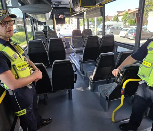 Po serii zgłoszeń wsiedli do miejskich autobusów. To usłyszeli od mieszkańców-82478