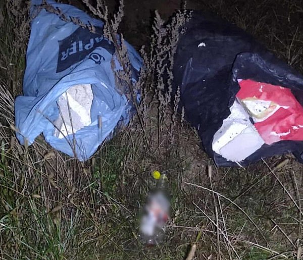 Chciał to zrobić "po cichu", ale... Ktoś zobaczył i zgłosił. Zrobiło się głośno-83640