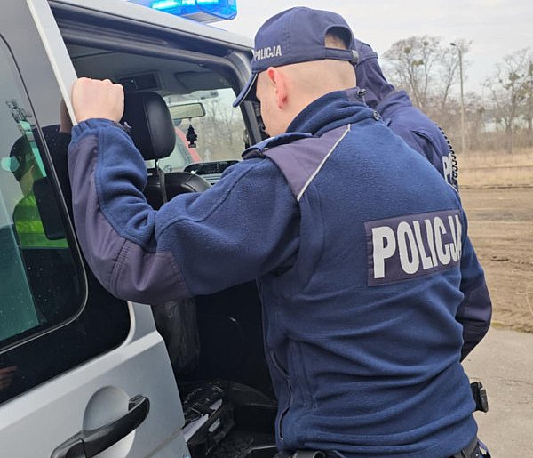 Obaj pomylili odwagę z głupotą. Jednemu grozi grzywna, drugiemu więzienie-84476