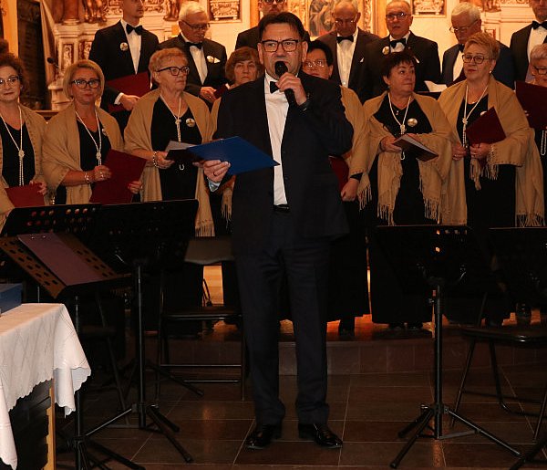 Są jego muzyczną rodziną i doskonale wiedzą, ile wyrzeczeń kosztują próby-84890