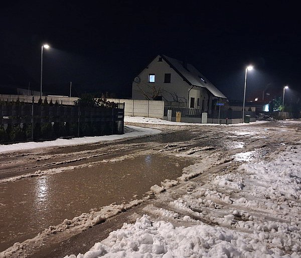 Tak wyglądały dziś ich ulice. Niektórzy mieszkańcy zaczynają tracić cierpliwość-85170