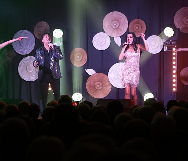 Sala pękała w szwach! Już po pierwszych dźwiękach stało się jasne, że to będzie...-85215