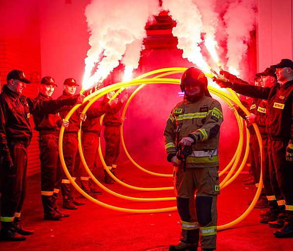 Emocjonalne pożegnanie ze służbą. "Kończę robić to, co naprawdę lubiłem"...-86236