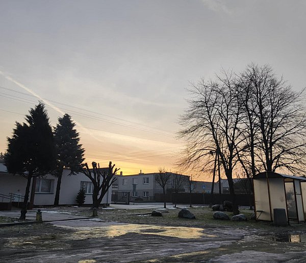 To są jakieś kpiny! Mieszkańcy alarmują i liczą, że w końcu ktoś się tym zajmie-86848