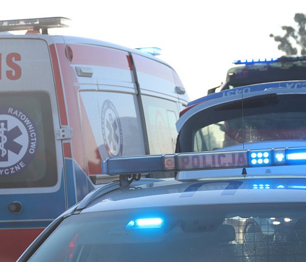 Jechali do wypadku, ale nie było rannych. Był za to alarm... z telefonu