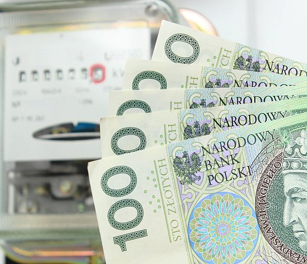 Kuszą pieniędzmi i obietnicą szybkiej wypłaty. Czytelnicy ostrzegają,  PGE...