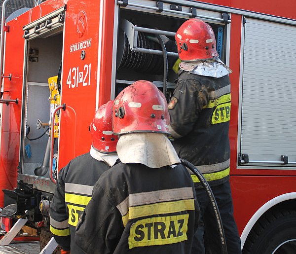 Ogień przy gostyńskim sklepie. Strażacy dokładnie sprawdzali to miejsce...
