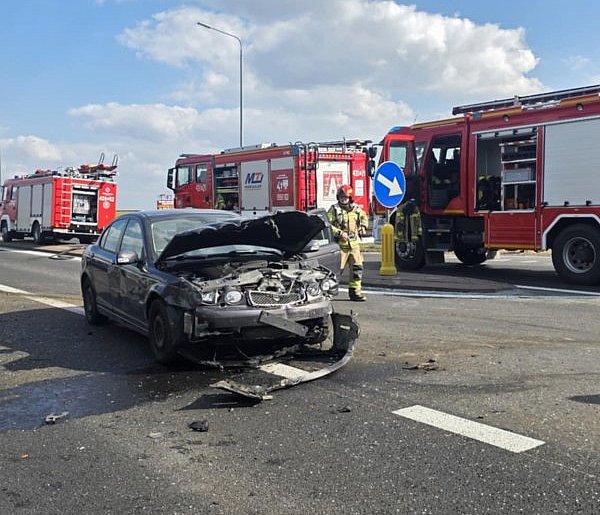 Poważny wypadek na obwodnicy Borku Wlkp. Na miejsce leci helikopter LPR
