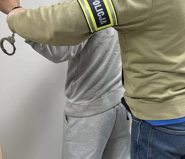 Złożył wniosek, ale został odrzucony. Zaryzykował, skończyło się zatrzymaniem