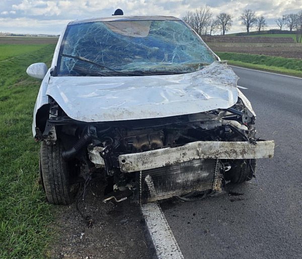 Lany Poniedziałek zaczął się od groźnego wypadku. Jedna osoba poszkodowana