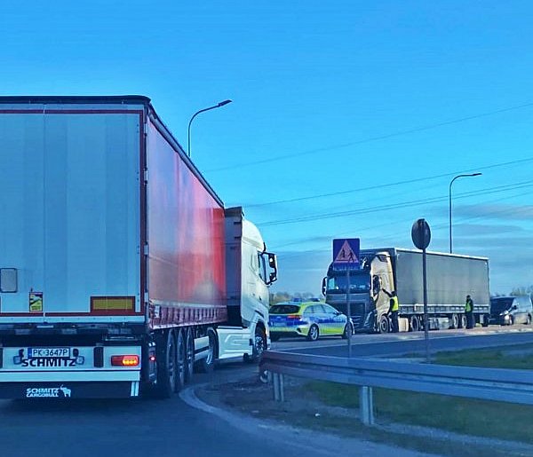 Nie wszyscy zdali ten test... Zaledwie 15 minut różnicy i dwa zatrzymania