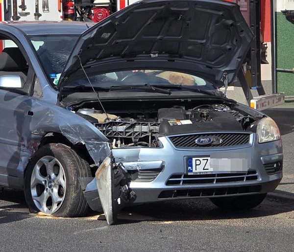 Zderzenie naprzeciwko remizy. Wiadomo, kto zawinił i nie ustąpił pierwszeństwa