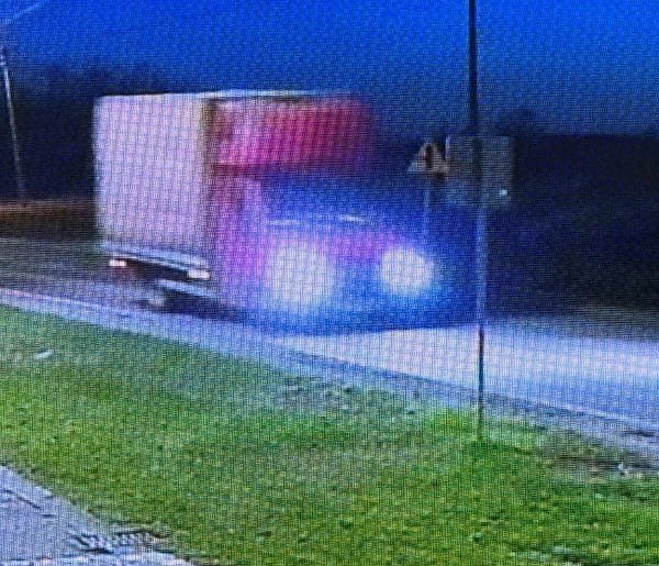 To auto może mieć związek z wypadkiem! Policja publikuje zdjęcie i prosi o pomoc