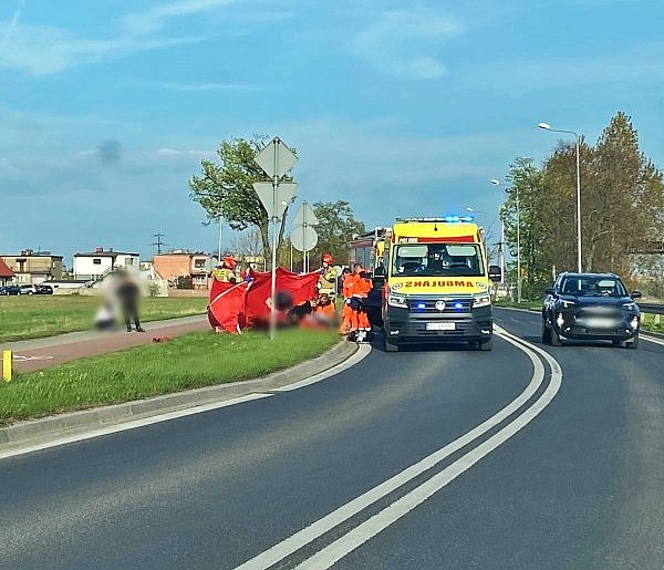 Dramatyczna akcja w Gostyniu. Rodzina wiozła go do szpitala. Nagle zasłabł...