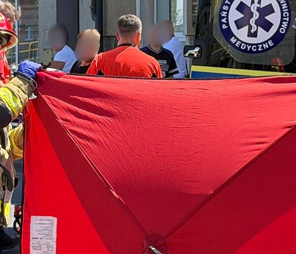 Potrącenie na przejściu dla pieszych w Gostyniu. Poszkodowany trafił do szpitala
